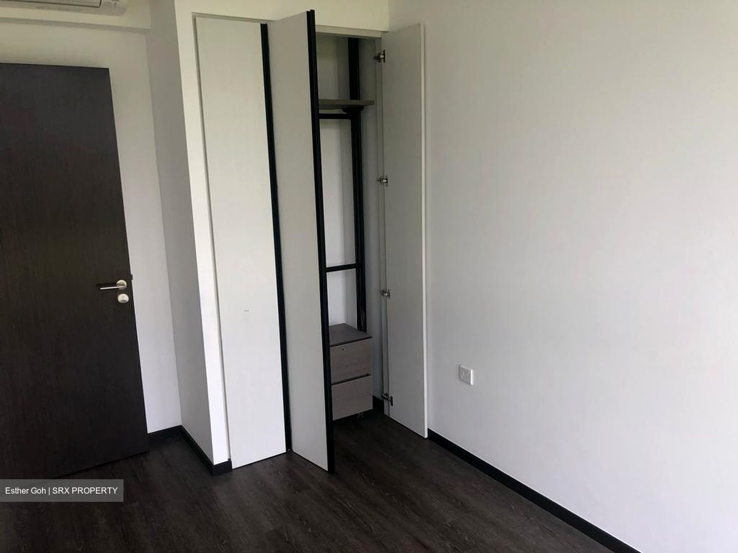 Symphony Suites (D27), Condominium #565650341